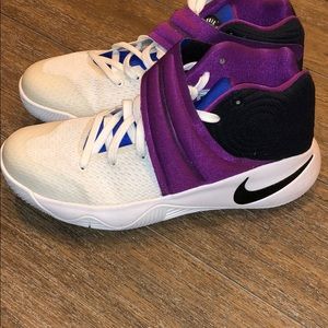 Kyrie Irving basketball shoes